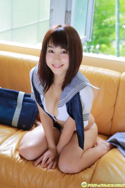 人间水蜜桃三女一男网名